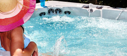 Choisir son modèle de spa de nage en ligne